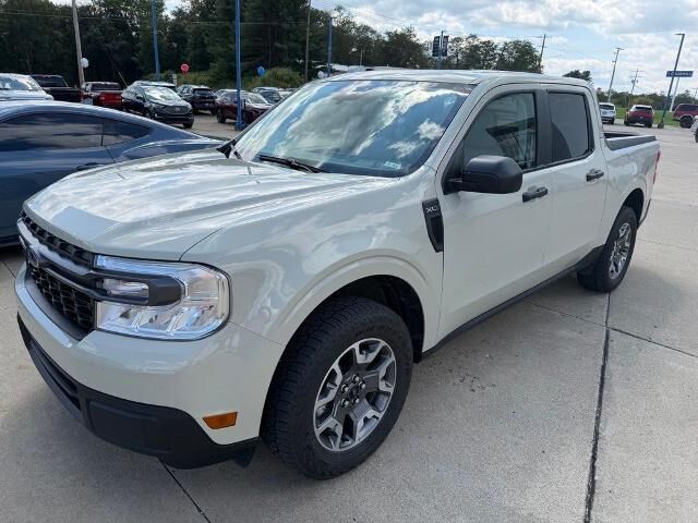 2024 Ford Maverick XLT — photo 1 of 2