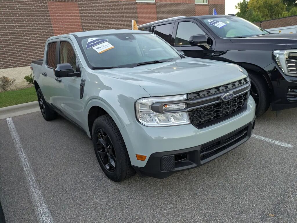 2024 Ford Maverick XLT — photo 1 of 4