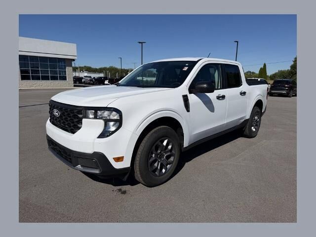 2025 Ford Maverick XLT — photo 1 of 13
