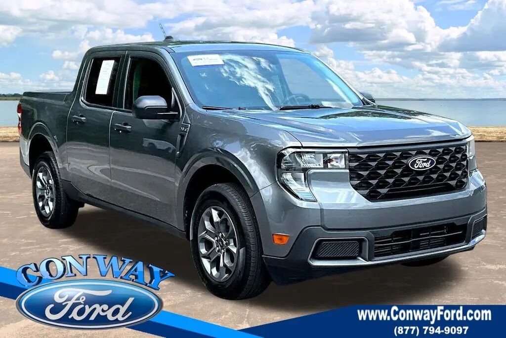 2025 Ford Maverick XLT — photo 1 of 12