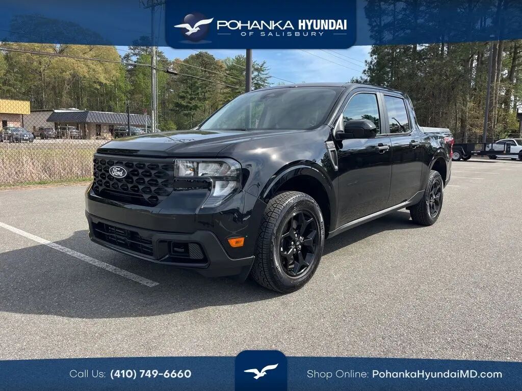 2025 Ford Maverick XLT — photo 1 of 8