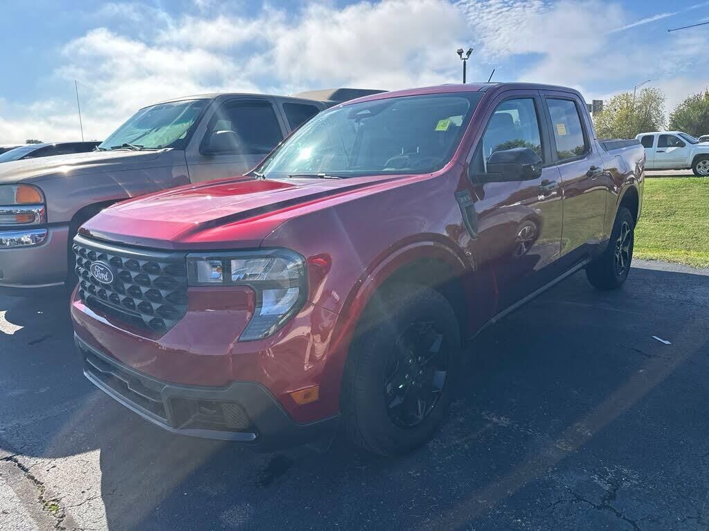 2025 Ford Maverick XLT — photo 1 of 1