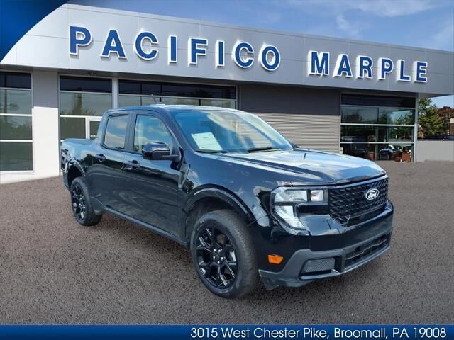 2025 Ford Maverick XLT — photo 1 of 13