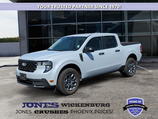 2026 Ford Maverick XLT — photo 1 of 12