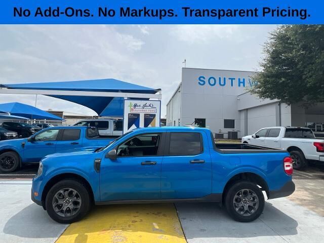 2025 Ford Maverick XLT — photo 1 of 26