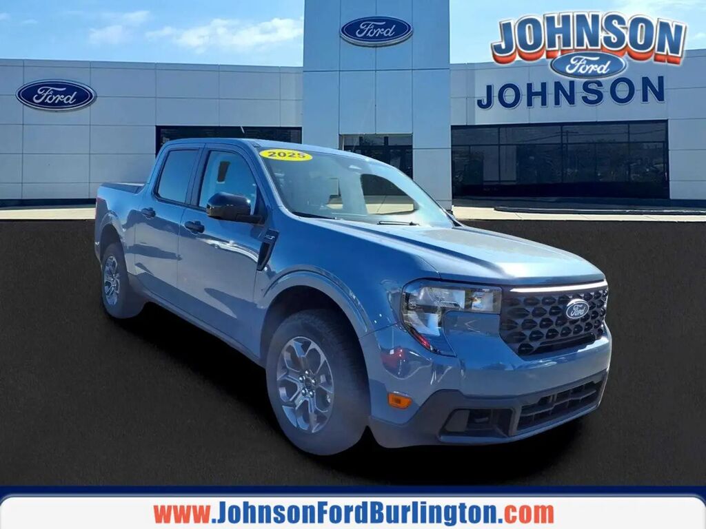 2025 Ford Maverick XLT — photo 1 of 13