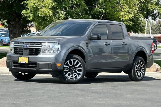2024 Ford Maverick Lariat — photo 1 of 13