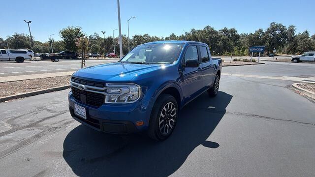 2024 Ford Maverick Lariat — photo 1 of 26