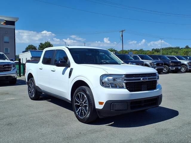 2024 Ford Maverick Lariat — photo 1 of 13