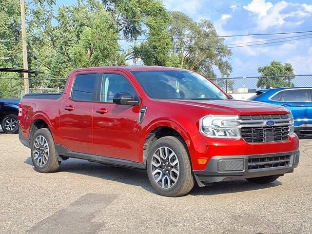 2024 Ford Maverick Lariat — photo 1 of 10