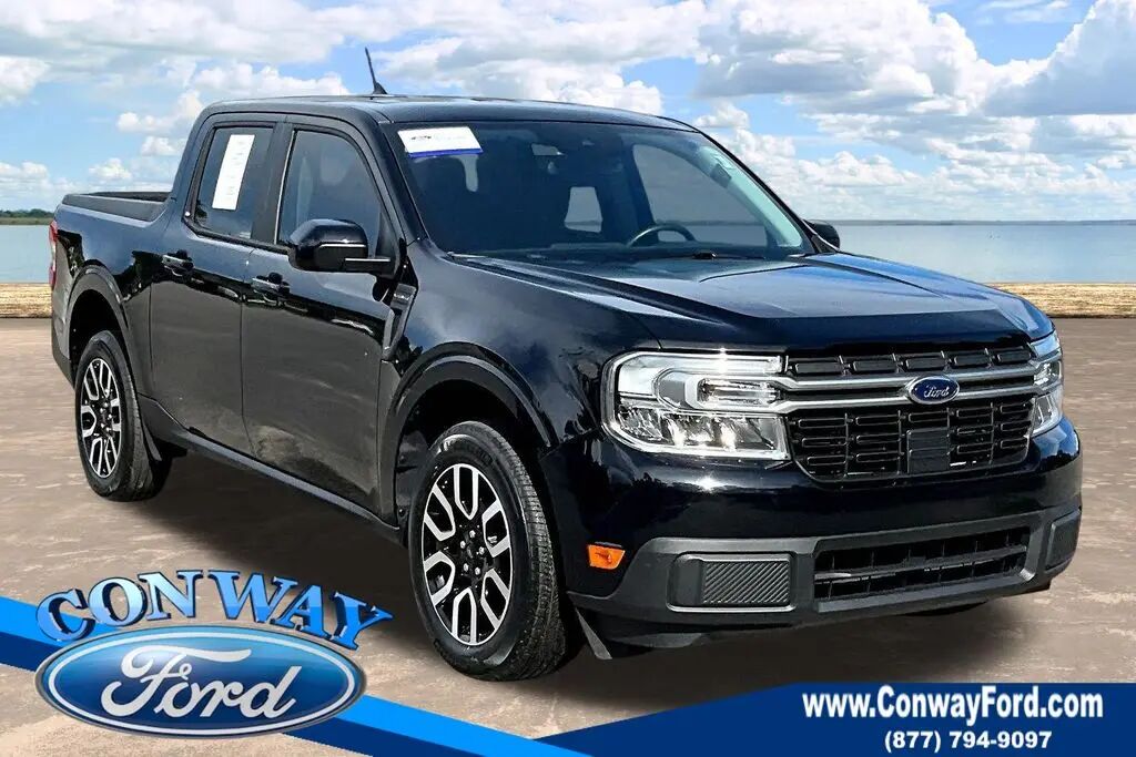 2024 Ford Maverick Lariat — photo 1 of 12