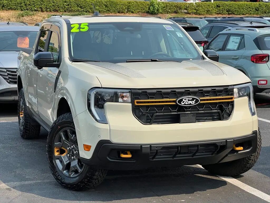 2025 Ford Maverick Tremor — photo 1 of 13