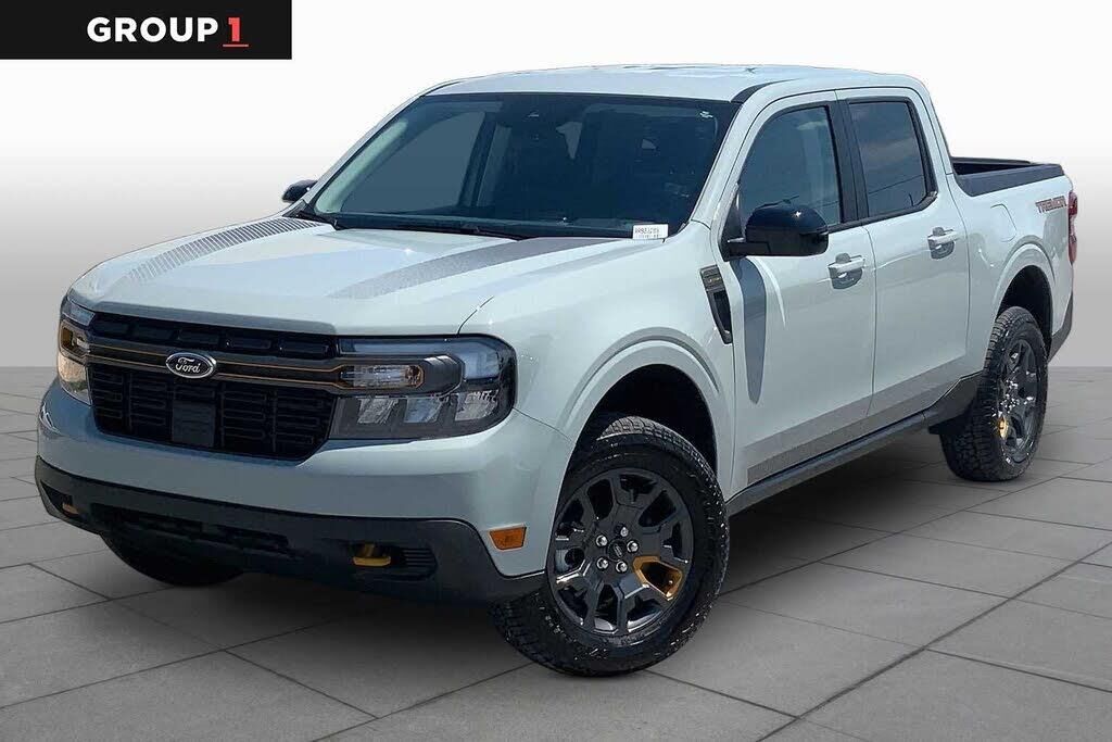 2024 Ford Maverick Lariat — photo 1 of 13