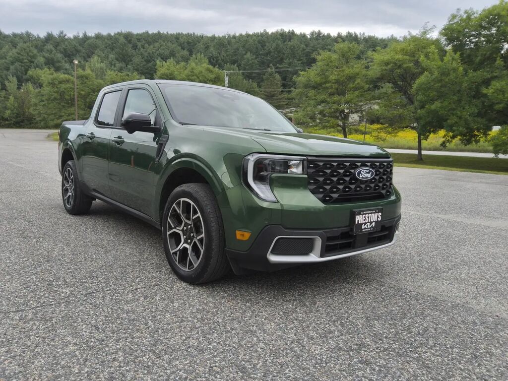 2025 Ford Maverick Lariat — photo 1 of 13