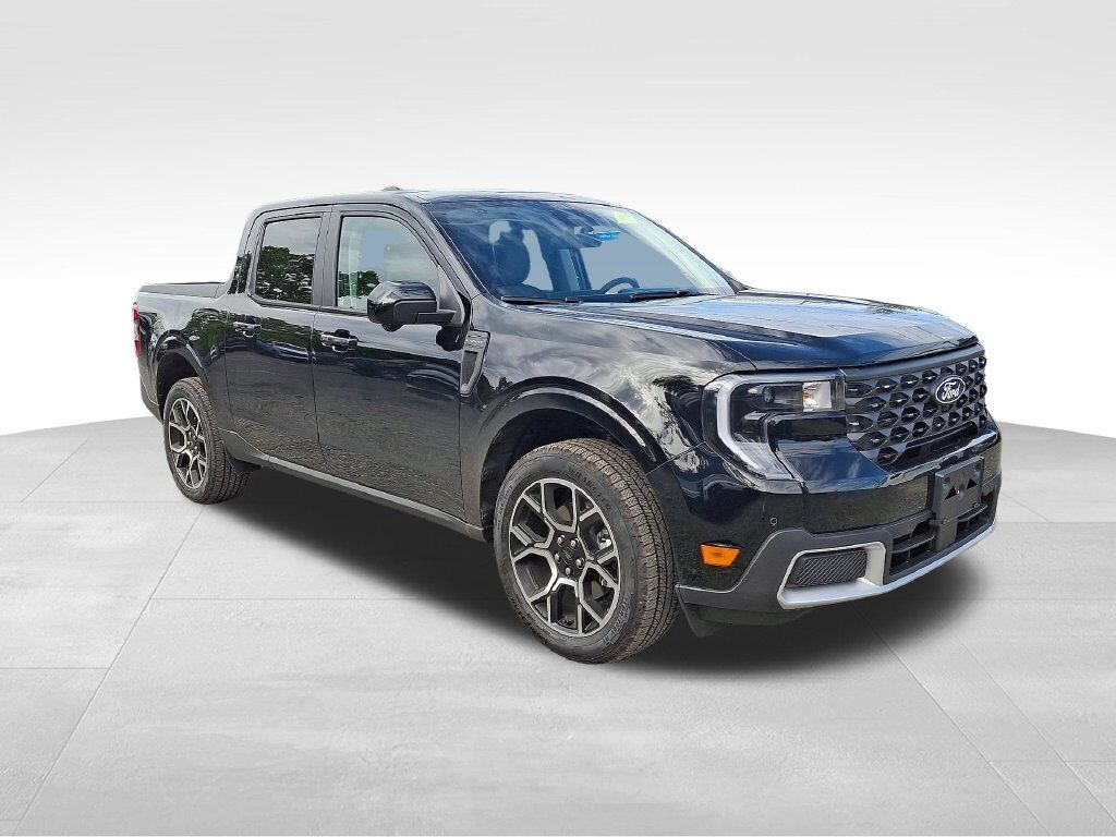 2026 Ford Maverick Lariat — photo 1 of 13