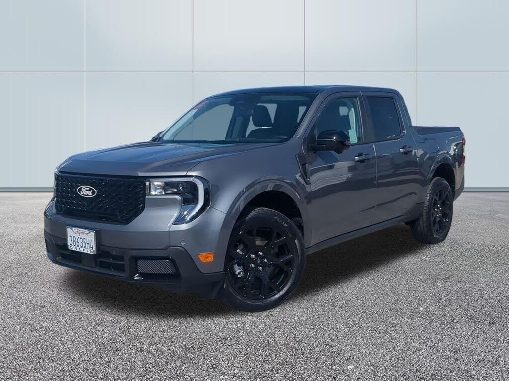 2025 Ford Maverick Lariat — photo 1 of 1