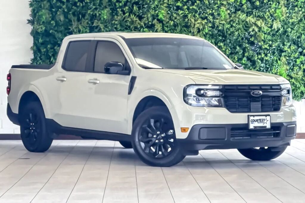 2024 Ford Maverick Lariat — photo 1 of 14