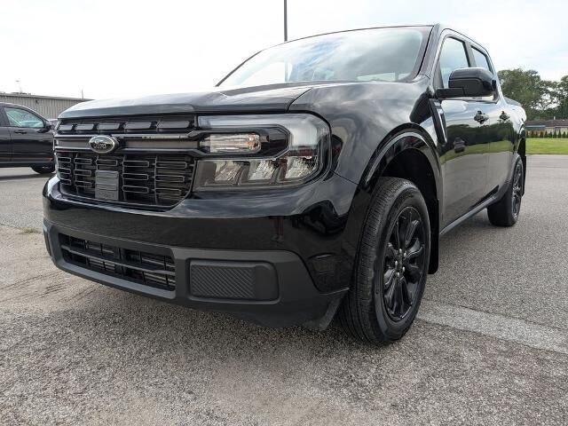 2024 Ford Maverick Lariat — photo 1 of 26