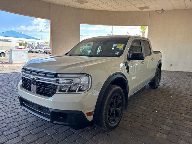 2024 Ford Maverick Lariat — photo 1 of 7