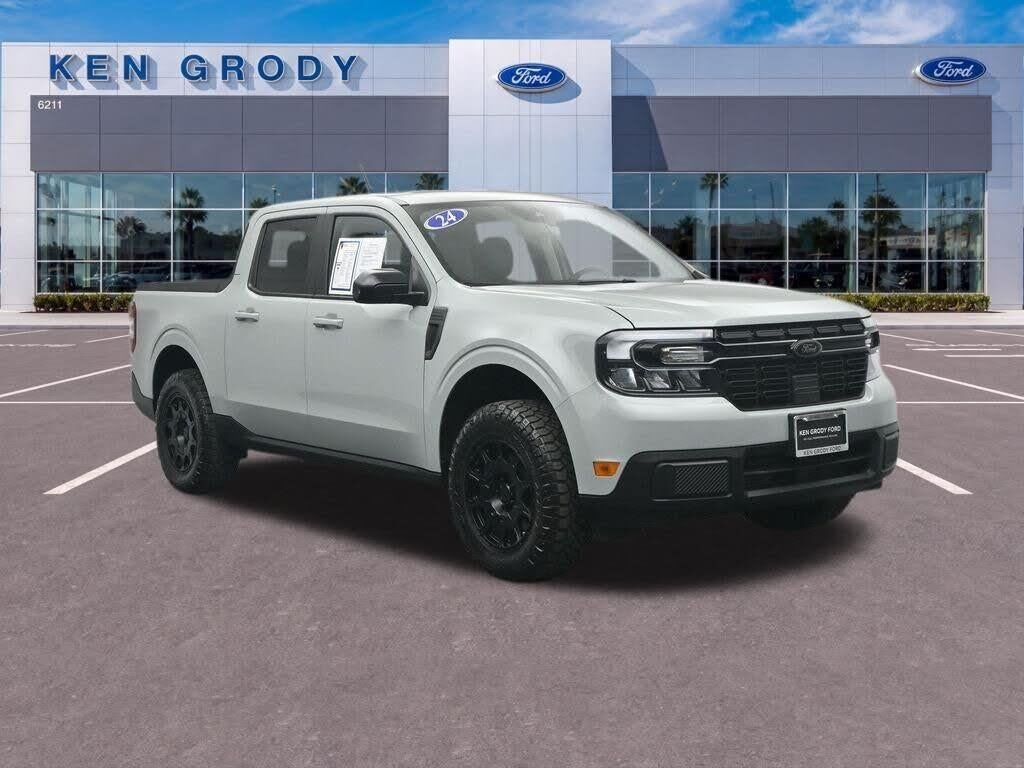 2024 Ford Maverick Lariat — photo 1 of 1