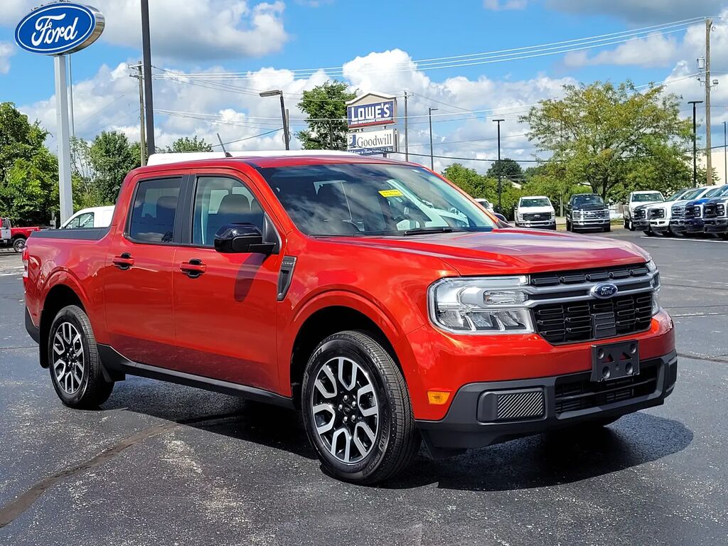 2024 Ford Maverick Lariat — photo 1 of 51