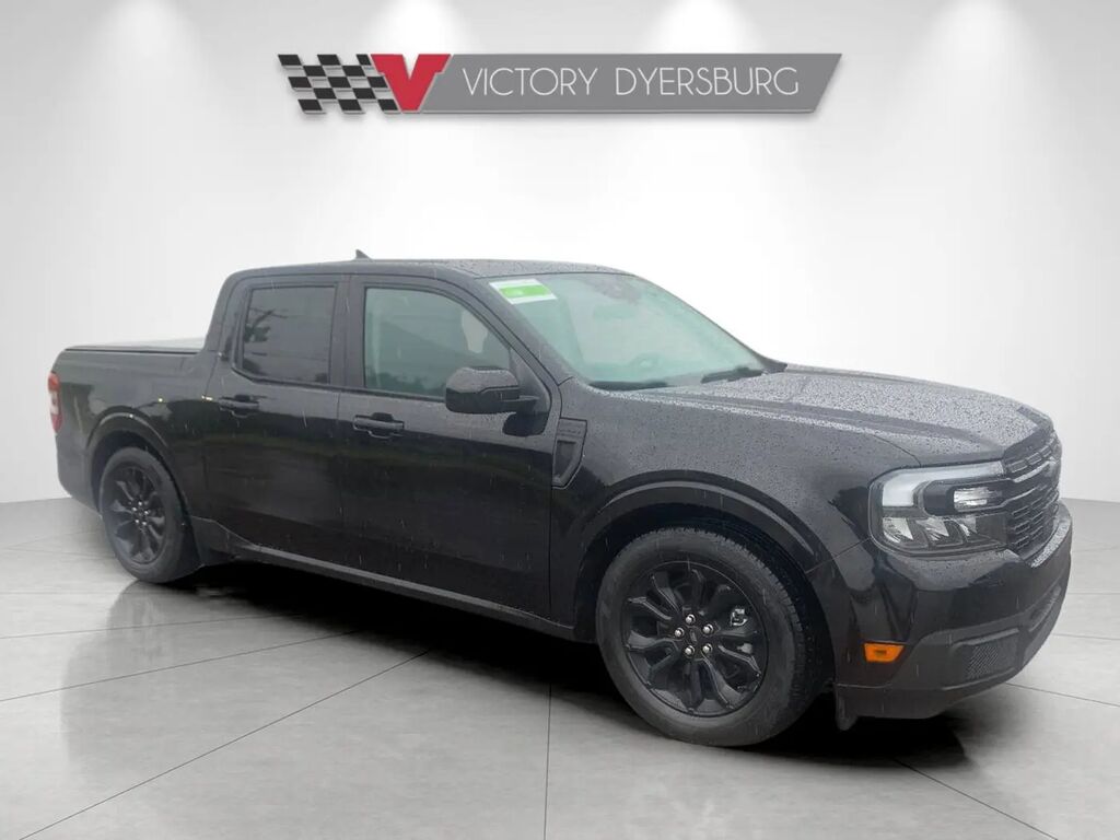 2024 Ford Maverick Lariat — photo 1 of 13