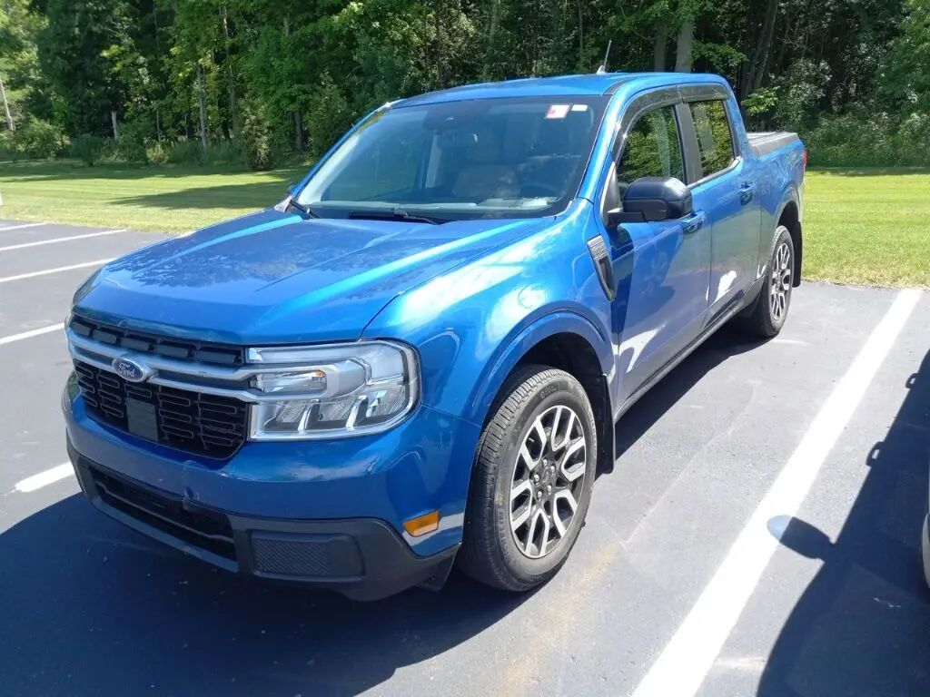 2024 Ford Maverick Lariat — photo 1 of 15