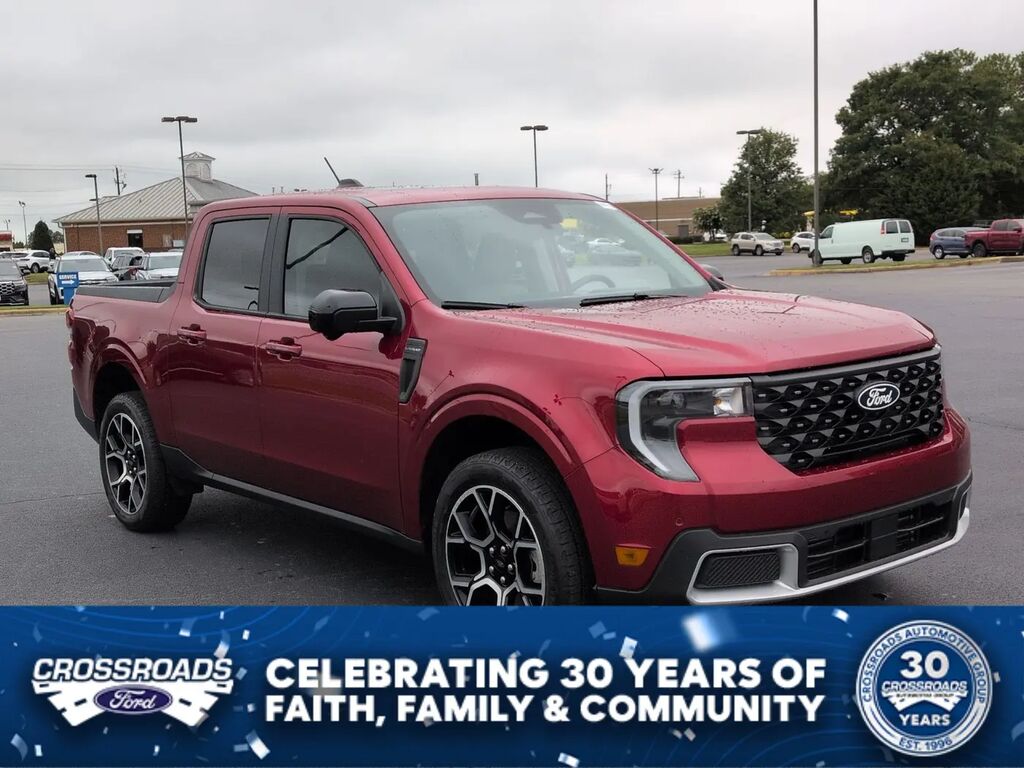 2025 Ford Maverick Lariat — photo 1 of 21