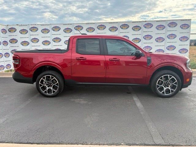 2025 Ford Maverick Lariat — photo 1 of 13