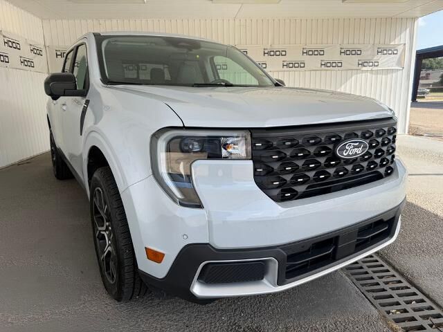 2025 Ford Maverick Lariat — photo 1 of 26