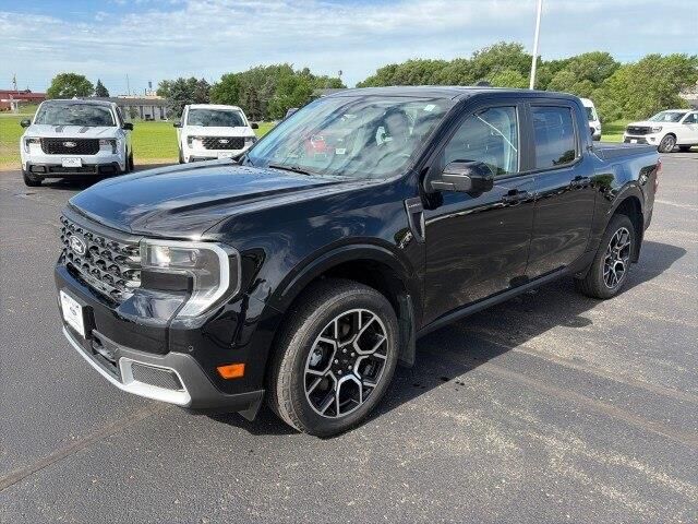 2025 Ford Maverick Lariat — photo 1 of 13