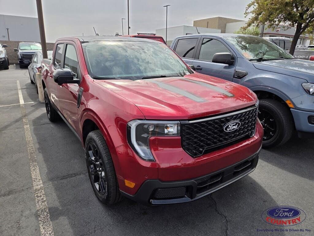 2025 Ford Maverick Lariat — photo 1 of 2