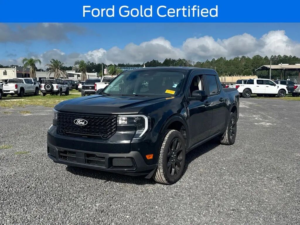 2025 Ford Maverick Lariat — photo 1 of 13