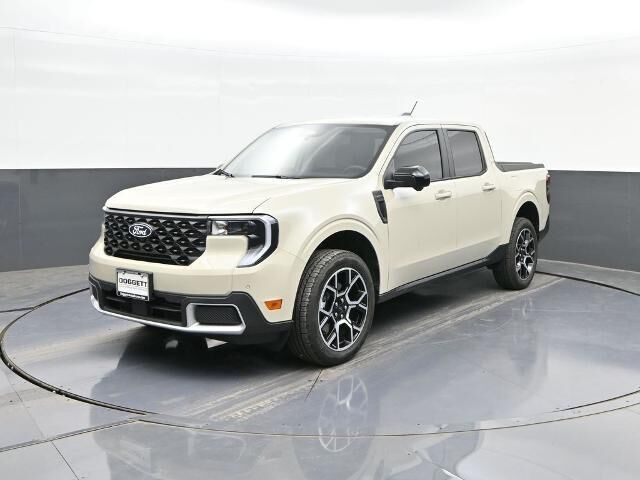 2025 Ford Maverick Lariat — photo 1 of 13