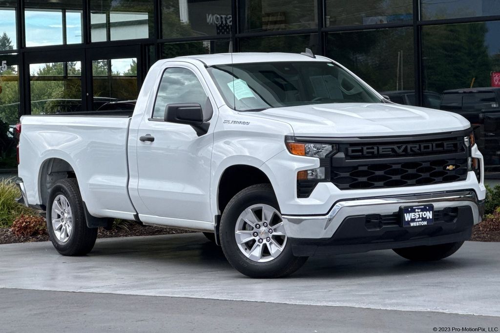2025 Chevrolet Silverado 1500 WT — photo 1 of 13