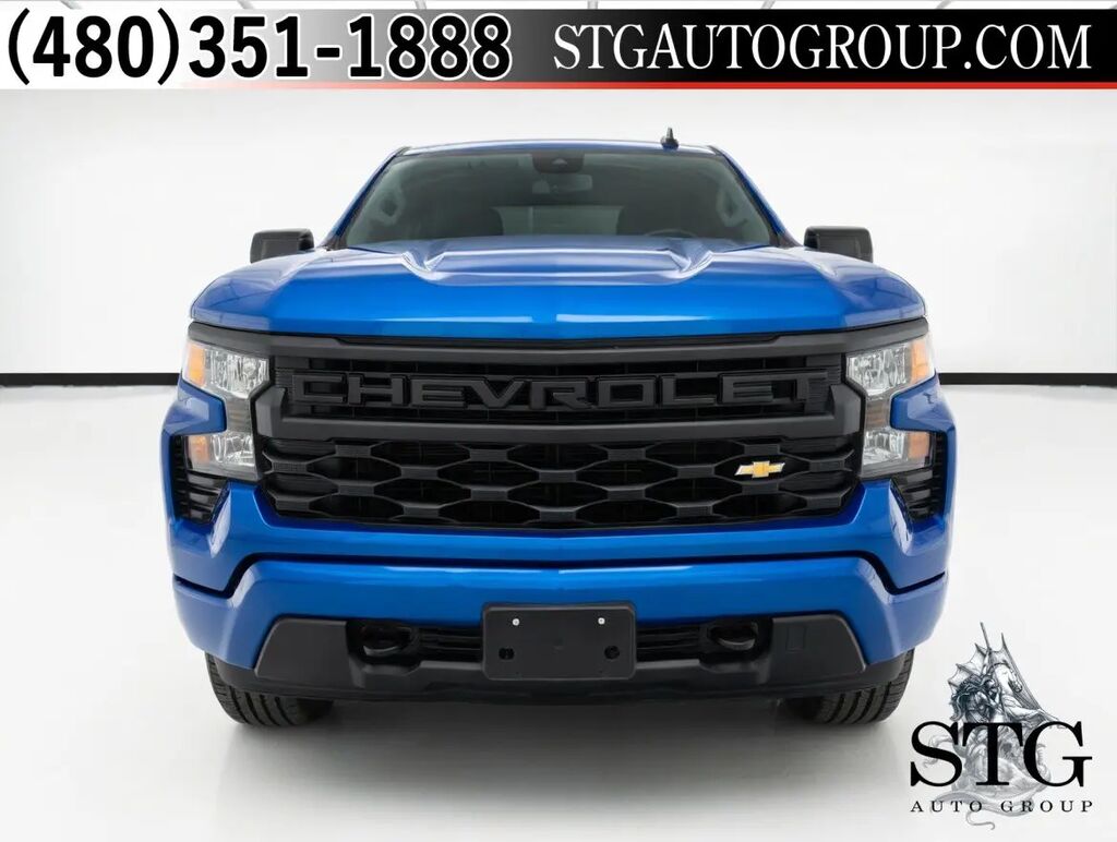 2023 Chevrolet Silverado 1500 Custom — photo 1 of 13