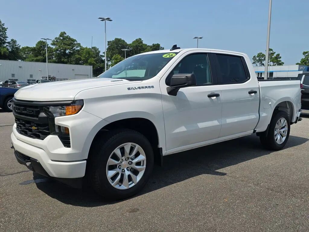 2026 Chevrolet Silverado 1500 Custom — photo 1 of 26