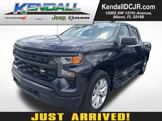 2022 Chevrolet Silverado 1500 Custom — photo 1 of 9