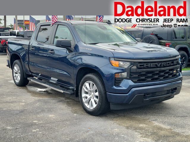 2022 Chevrolet Silverado 1500 Custom