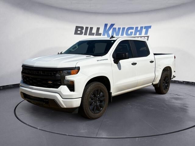 2025 Chevrolet Silverado 1500 Custom — photo 1 of 13