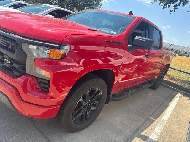 2025 Chevrolet Silverado 1500 Custom — photo 1 of 38
