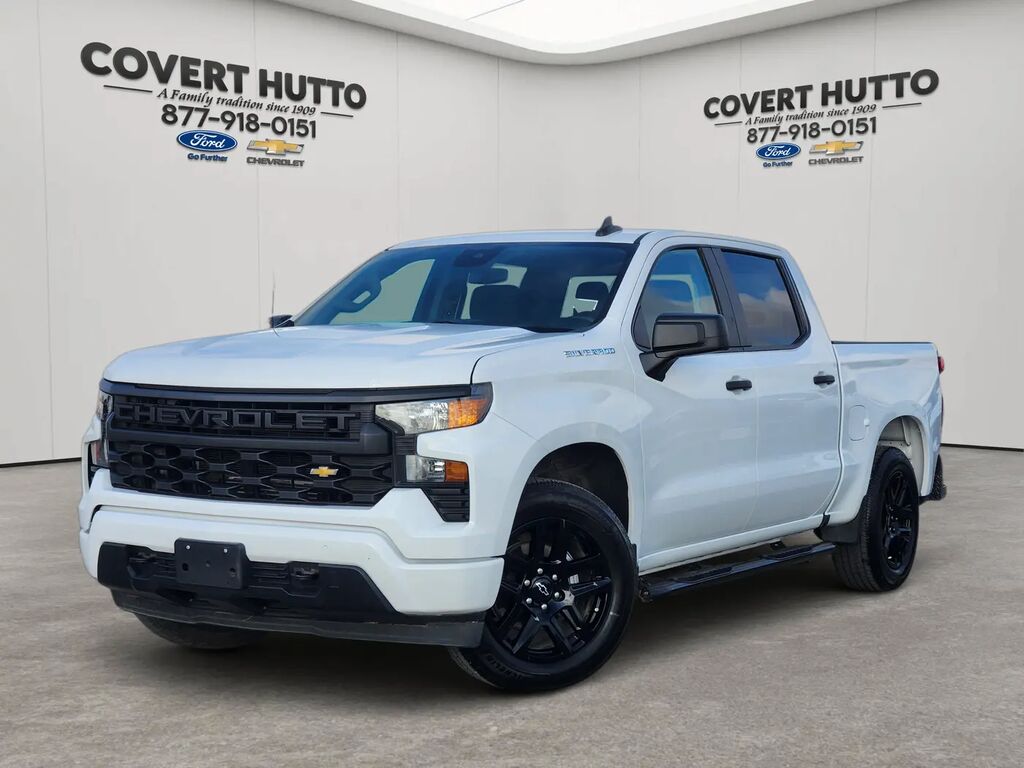 2022 Chevrolet Silverado 1500 Custom — photo 1 of 13