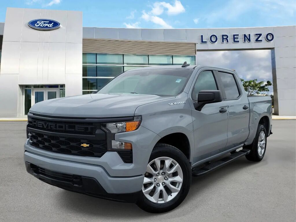 2024 Chevrolet Silverado 1500 Custom — photo 1 of 13