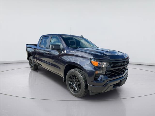2022 Chevrolet Silverado 1500 Custom — photo 1 of 8