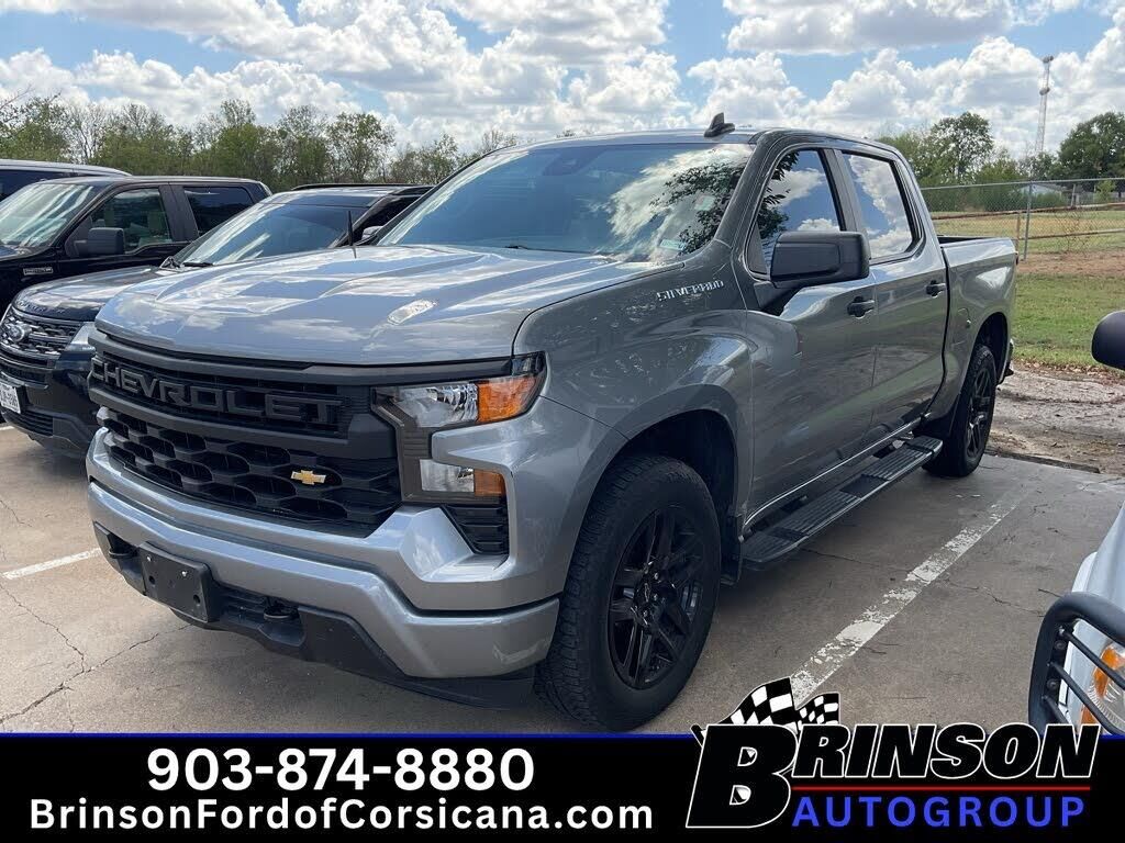 2023 Chevrolet Silverado 1500 Custom — photo 1 of 1