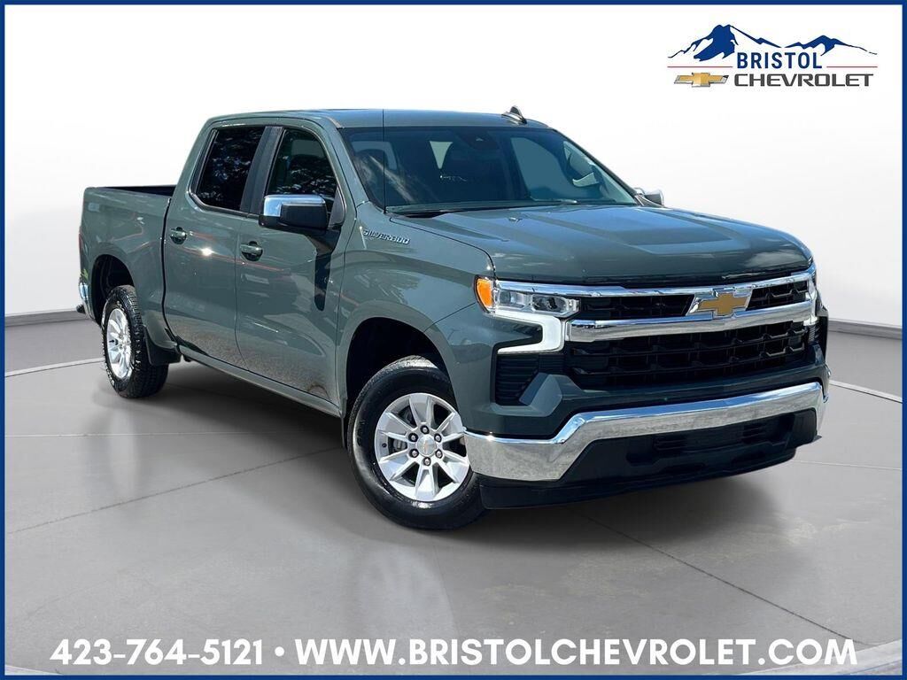 2025 Chevrolet Silverado 1500 LT — photo 1 of 13
