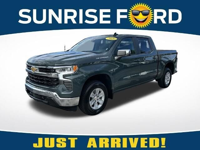 2025 Chevrolet Silverado 1500 LT — photo 1 of 46
