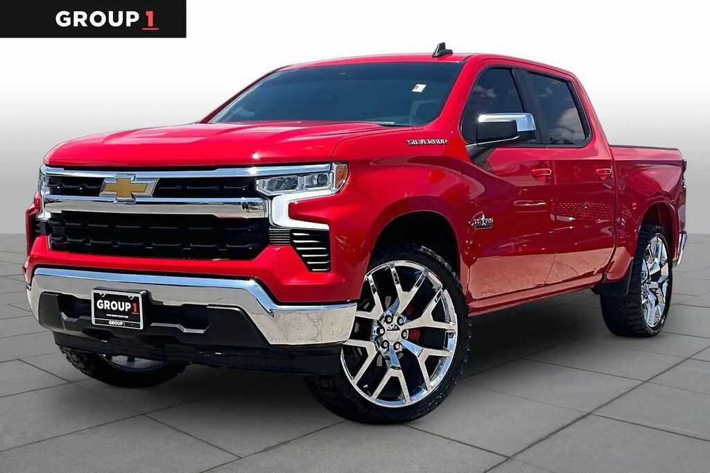 2022 Chevrolet Silverado 1500 LT — photo 1 of 24