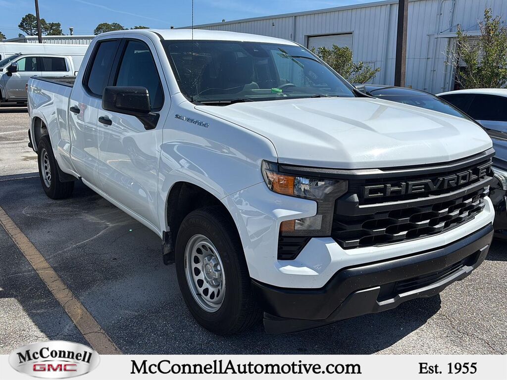 2025 Chevrolet Silverado 1500 RST — photo 1 of 13