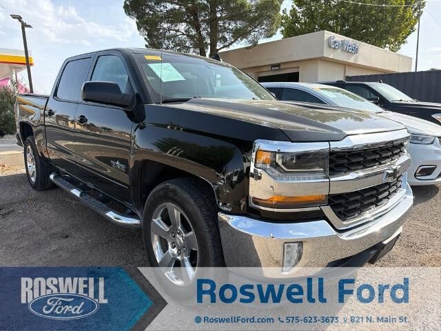 2017 Chevrolet Silverado 1500 LT — photo 1 of 15